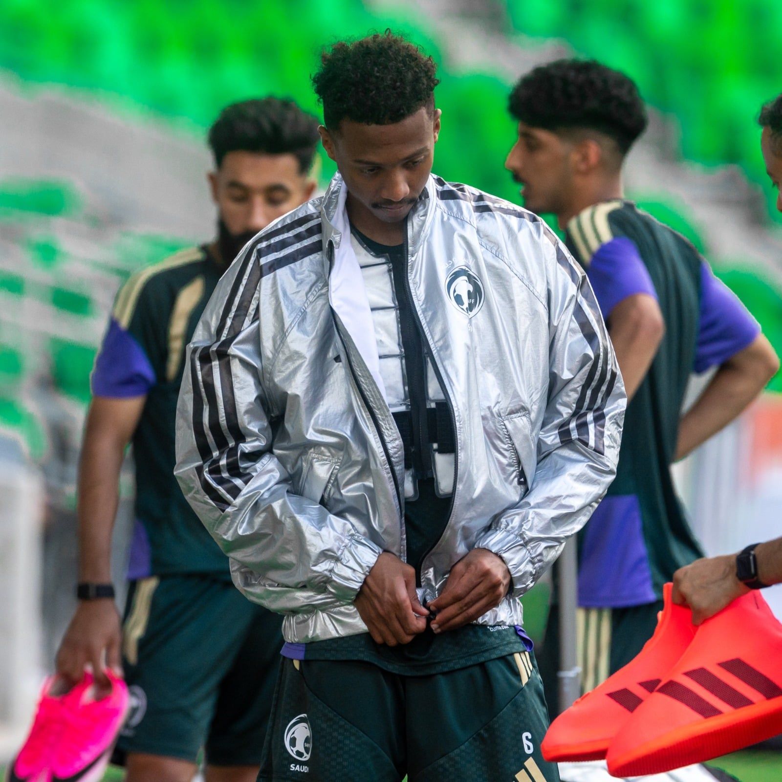 كلايما كول جاكت متطور للاعبي المنتخب السعودي كلايما كول جاكت متطور للاعبي المنتخب السعودي
