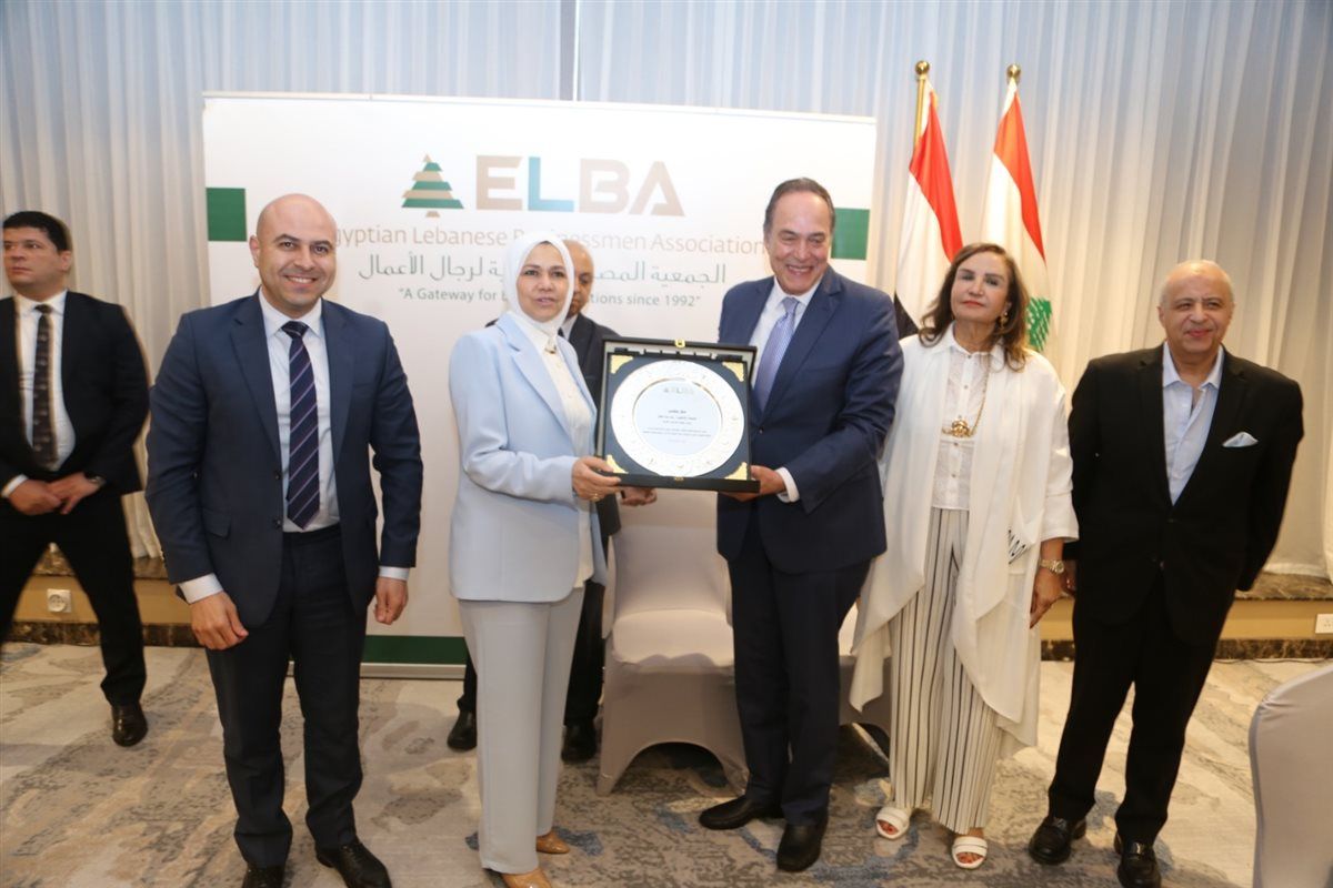  رئيسة مصلحة الضرائب تستعرض التسهيلات مع مجتمع الأعمال 