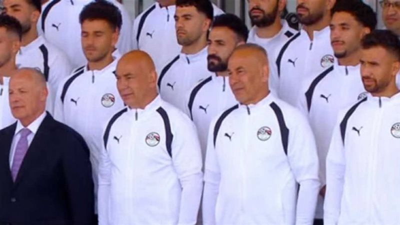 الرئيس السيسي يكرم