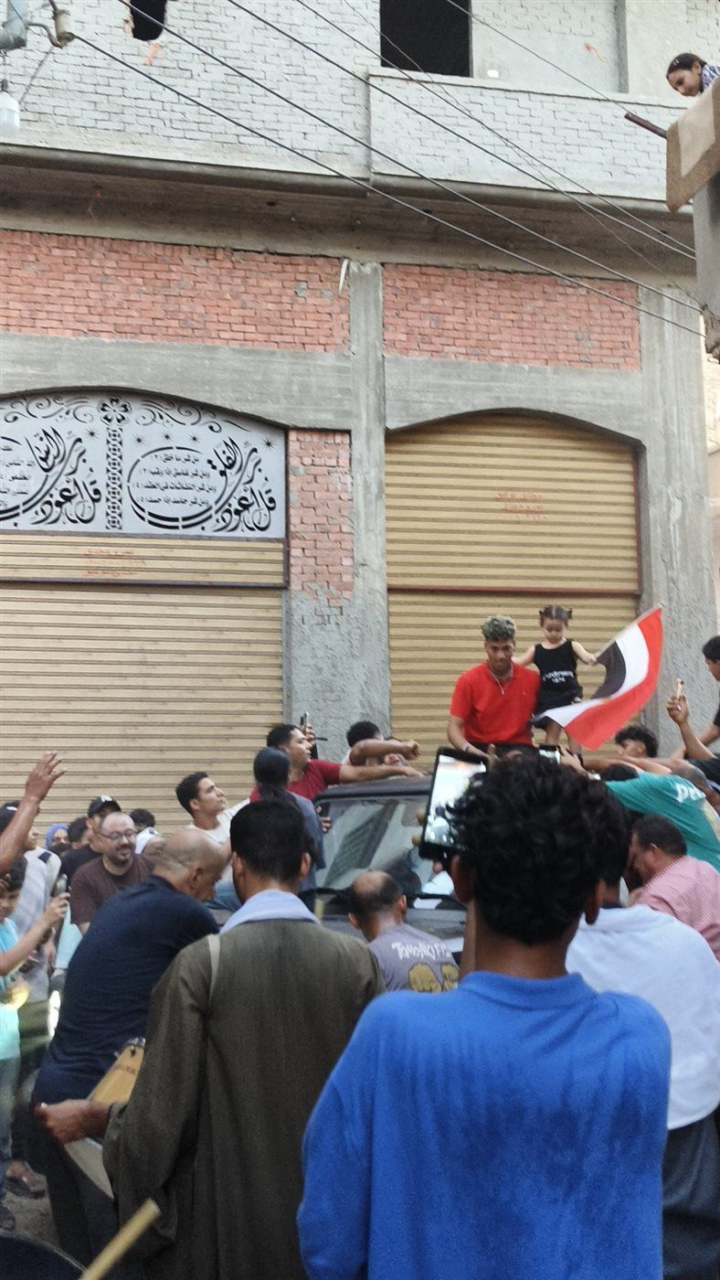وصول أمام عاشور إلى ديوان الدقهلية لتكريمه