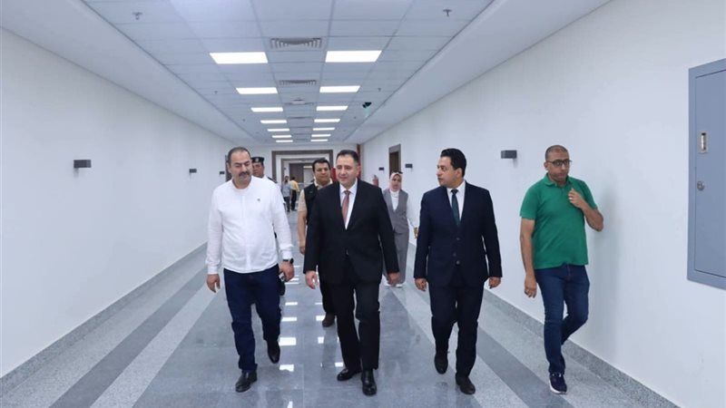 جولة تفقدية لمحافظ