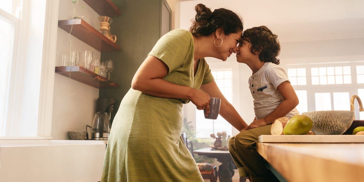 عبارات استخدميها مع طفلك