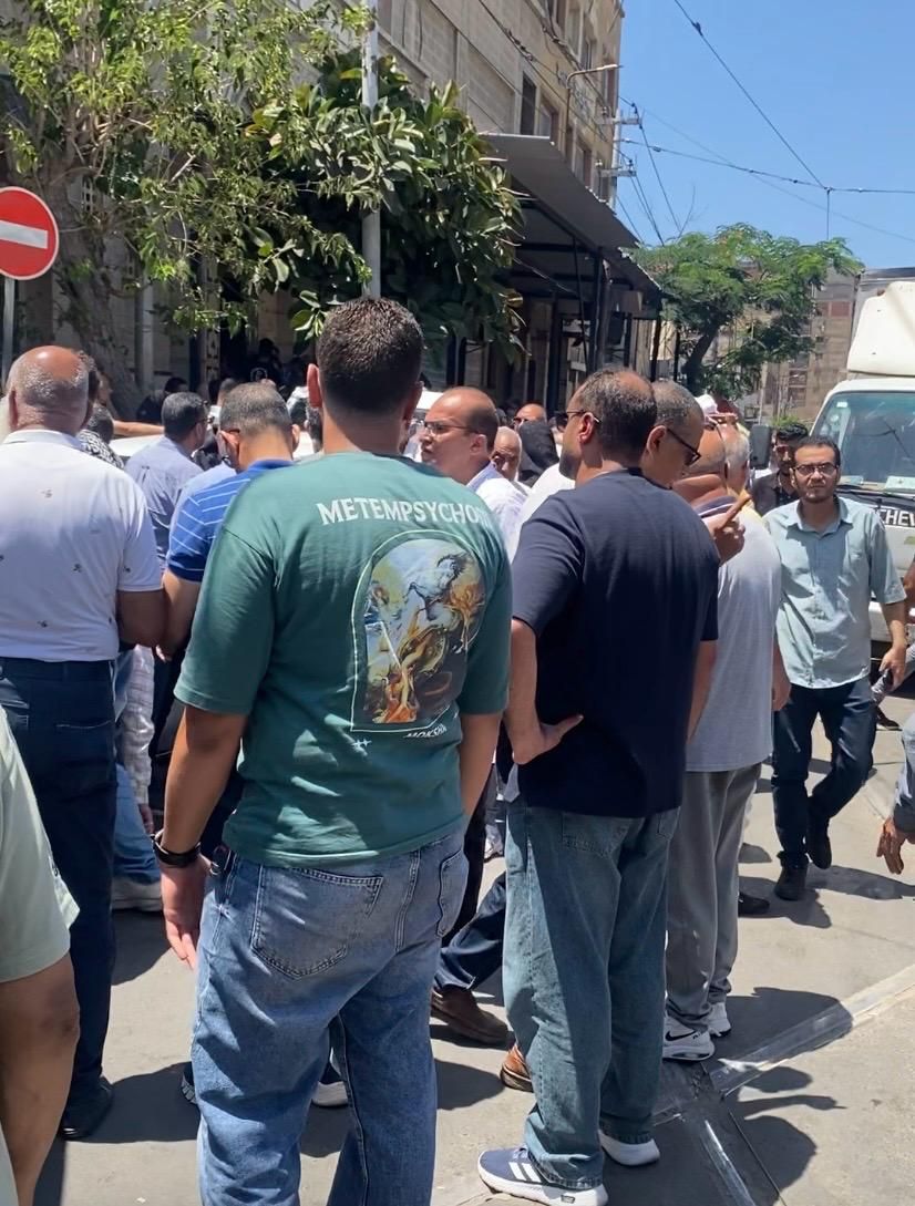 تشيع جثمان علاء متولي أبرز معلقي كرة السلة فى الإسكندرية 