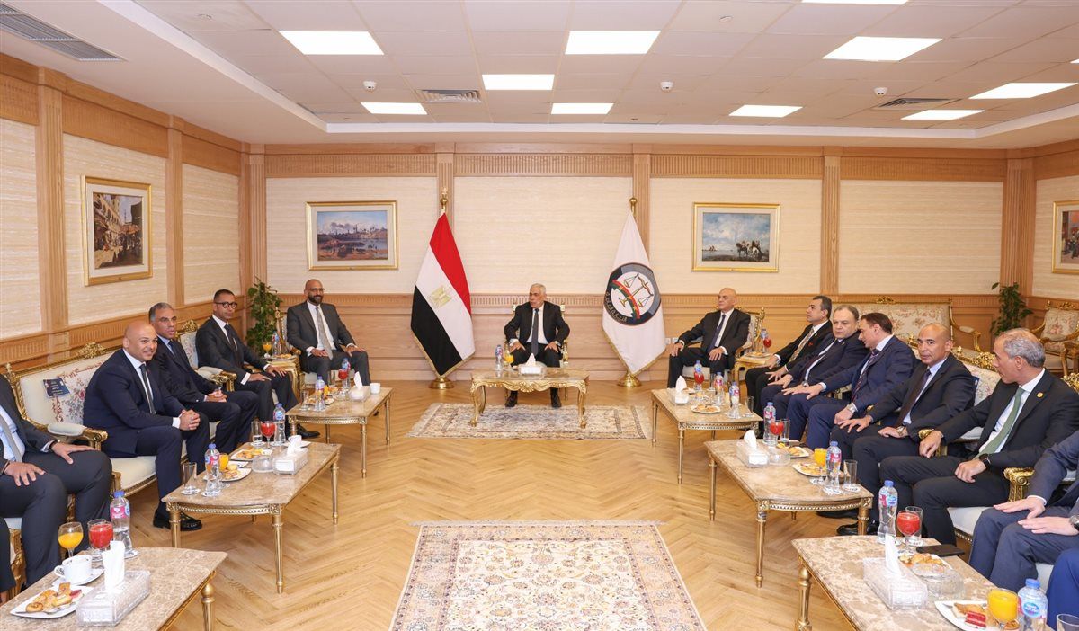 eedf36d028.jpg
