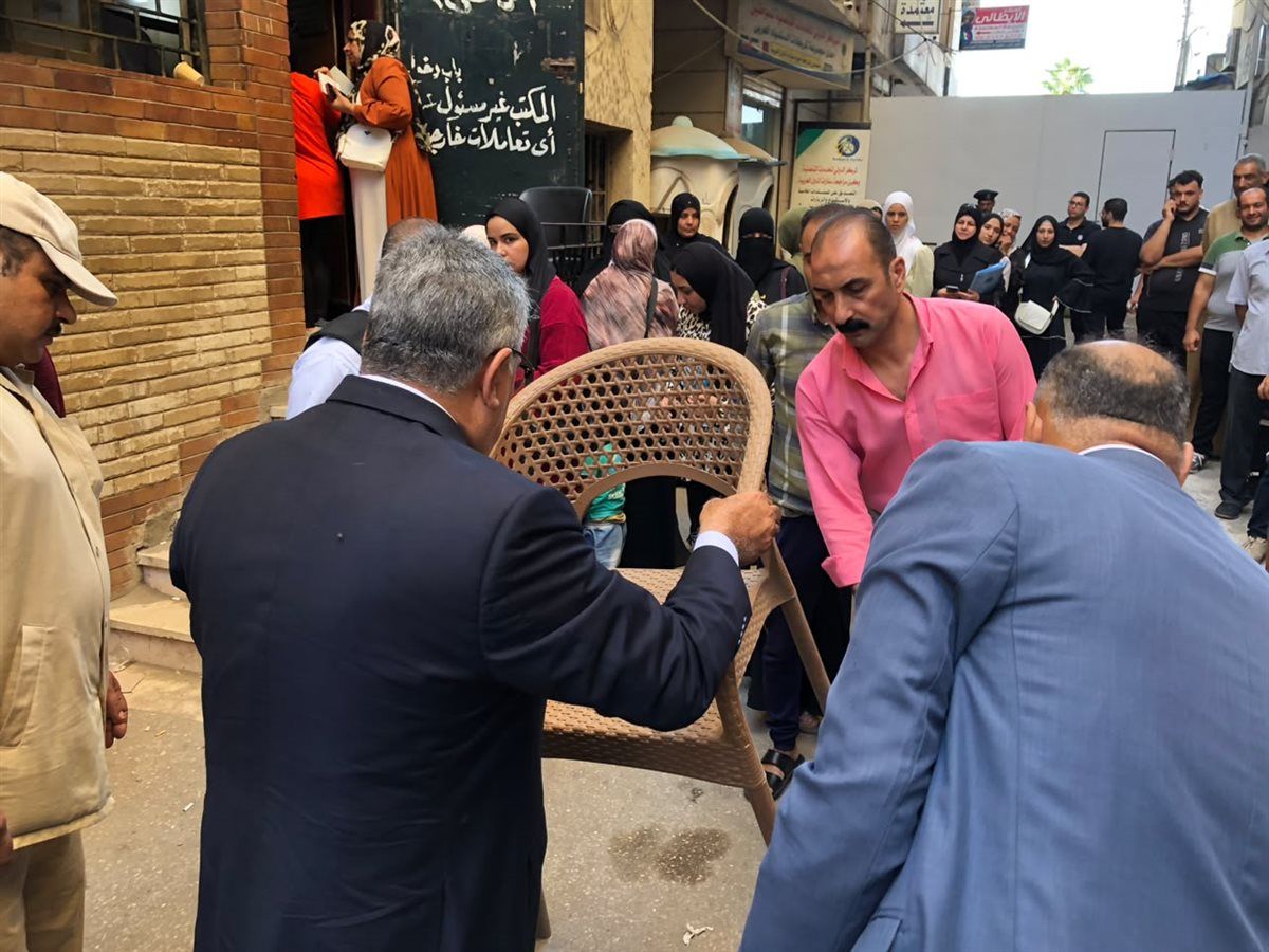 محافظ الدقهلية يتابع مستوى الخدمات المقدمة للمواطنين بمكتب توثيق الخارجية بطلخا 