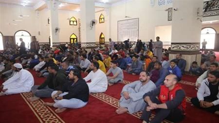 نقل شعائر صلاة الجمعة من مسجد الكبير بالمحلة | مصراوي