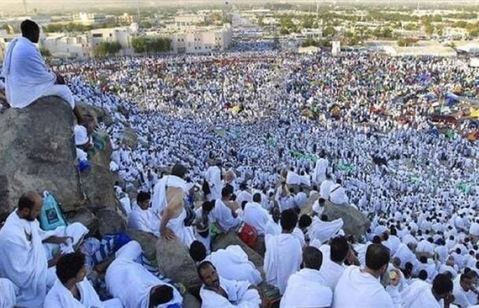 وزارة
      السياحة
      تعالج
      1650
      شكوى
      بالتزامن
      مع
      موسم
      الحج