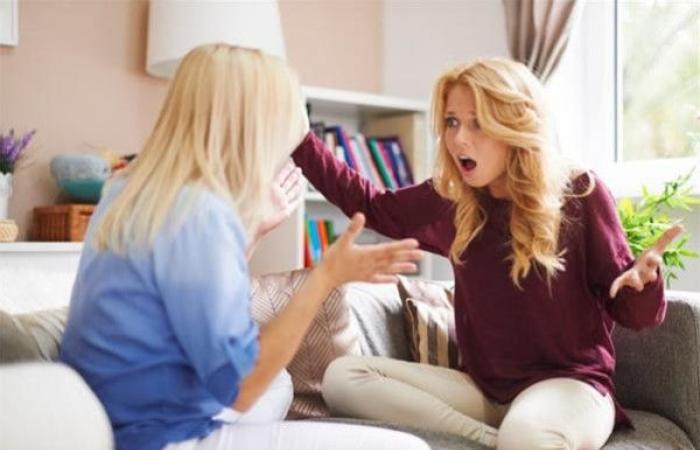 إليكِ
      خمس
      نصائح
      لكيفية
      التعامل
      مع
      أبنائك
      البالغين