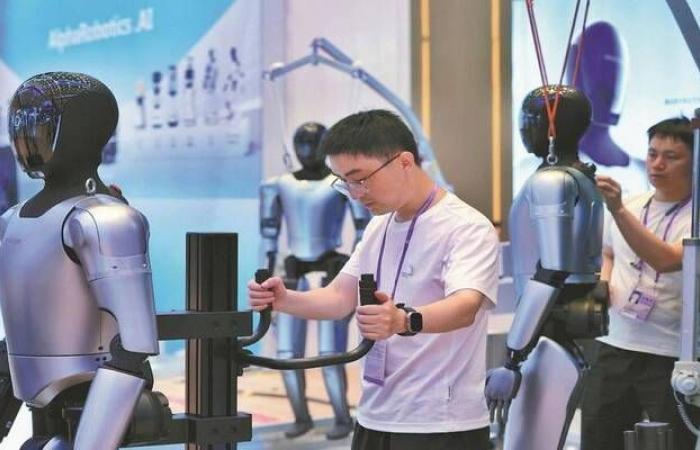 بكين
      تستضيف
      أكبر
      تجمع
      عالمي
      للروبوتات
      مع
      1500
      ابتكار
      و200
      شركة
      دولية
