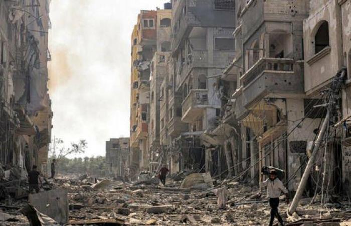 وزير
      خارجية
      مصر:
      لجنة
      من
      15
      شخصية
      فلسطينية
      ستدير
      قطاع
      غزة
      لمدة
      6
      أشهر