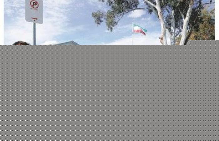 أستراليا
تطرد
السفير
الإيراني
وتعلن
تصنيف
الحرس
الثوري
«منظمة
إرهابية»
وطهران
تتعهّد
بالردّ
بالمثل