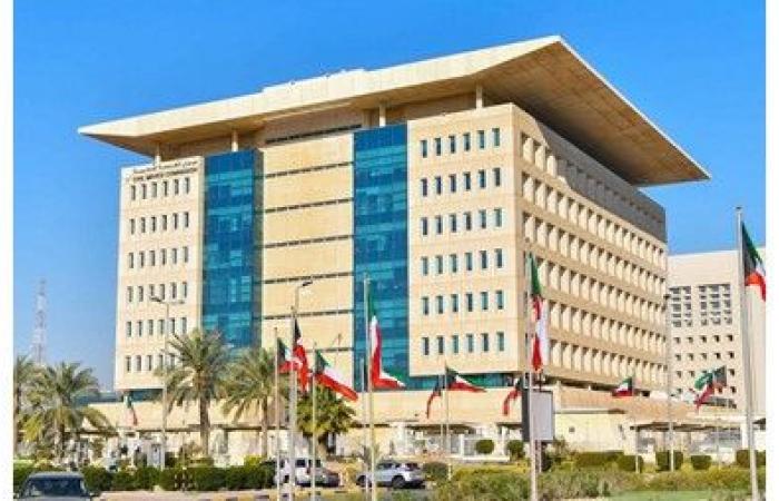 رفض
الجهات
الحكومية
المرشحين
لـ
«التوظيف»
مغلق
آلياً..
والقبول
هو
الأساس