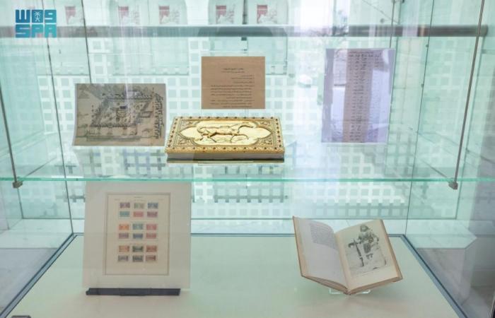 المراسلات البريدية.. حكاية لتوثيق التاريخ السعودي المعاصر