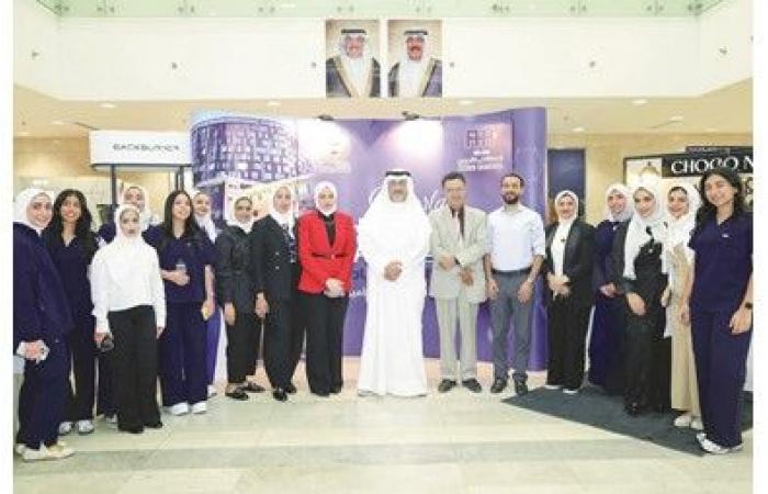 محافظ
العاصمة:
الاهتمام
بالقطاع
الصحي
ركيزة
أساسية
في
مسيرة
التنمية