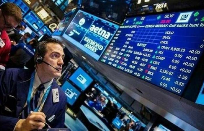 الأسهم
      الأمريكية
      تعوض
      التراجع
      اليومي..
      لكنها
      تفشل
      بكسر
      الخسائر
      الأسبوعية