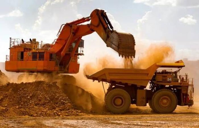 ريو
      فينشر
      تستثمر
      733
      مليون
      دولار
      بمركز
      خام
      الحديد
      الأسترالي
