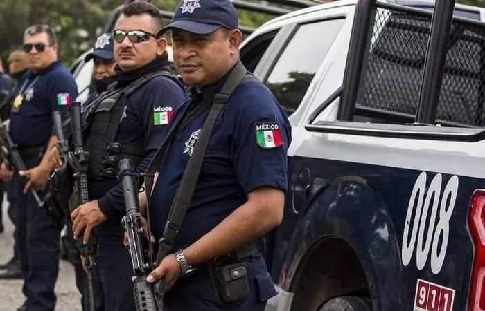 الشرطة المكسيكية تقتل 13 عضواً في كارتل مخدرات