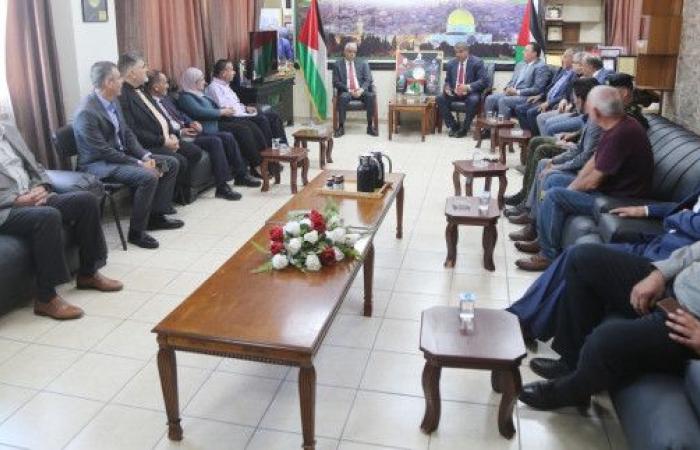 برهم يفتتح مدرسة جديدة في سيلة الظهر ويتفقد عددًا من مدارس طوباس