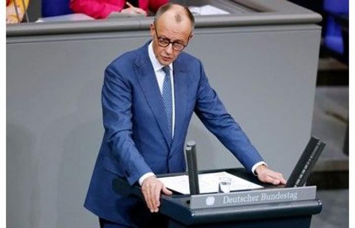 البرلمان
الألماني
يقرّ
مشتريات
عسكرية
بقيمة
50
مليار
يورو