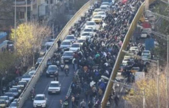 إيطاليا: نشعر بالقلق حيال ما يحدث في إيران وسنستخدم كل الأدوات الدبلوماسية لوقف القمع