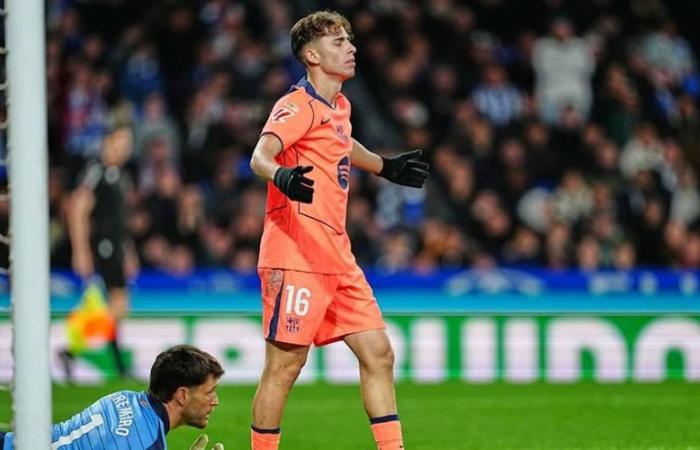 خسارة برشلونة تشعل الليغا.. حارس ريال سوسييداد يتقمص دور الأسطورة أركونادا