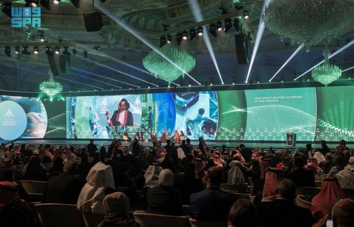 الخطيب: رؤية 2030 شكلت نقطة تحول في تنويع الاقتصاد الوطني