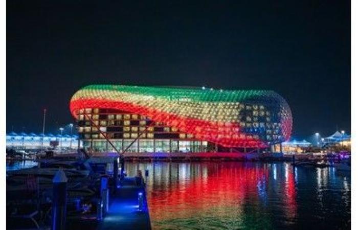 بالفيديو.. ألوان علم الكويت تتلألأ على معالم الإمارات