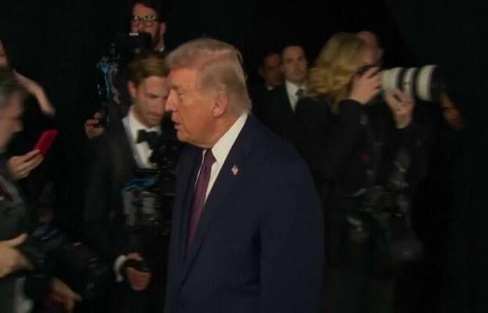 ترامب: من غير المناسب سؤال وارش عن خفض الفائدة