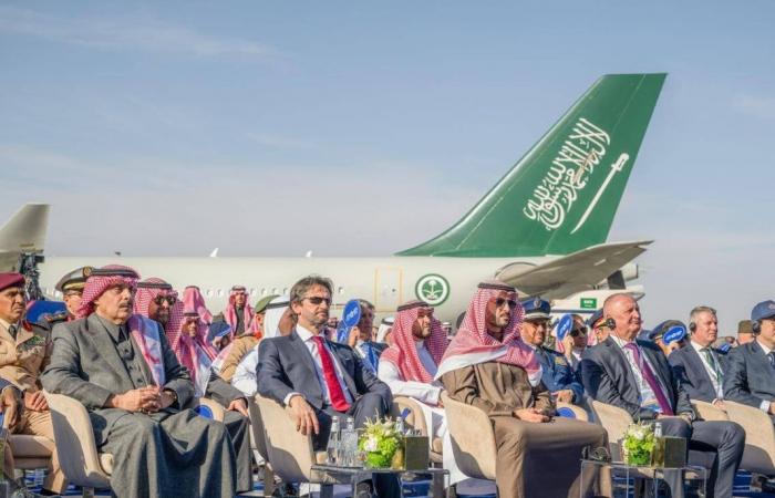 تحت رعاية خادم الحرمين الشريفين ونيابة عنه.. 
وزير الدفاع يفتتح معرض الدفاع العالمي 2026