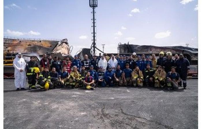 رئيس الوزراء تفقد مطار الكويت: كل الشكر والتقدير للكوادر الوطنية والطواقم المشاركة في إخماد حريق خزانات الوقود