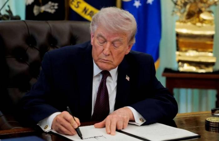 سابقة رئاسية.. ترامب يحضر جلسات المحكمة العليا حول إلغاء حق المواطنة بالولادة