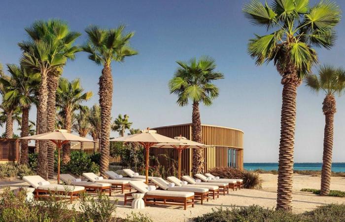 شواطئ المملكة تواصل تقديم "بحر" من الخيارات