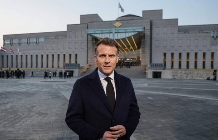 ماكرون: ترامب أفرغ الناتو من مضمونه.. والحرب لن تحل النووي الإيراني