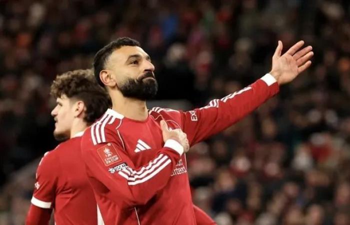 مدرب ليفربول يتغنى بمحمد صلاح: "سيظل خالدًا في تاريخ الريدز"