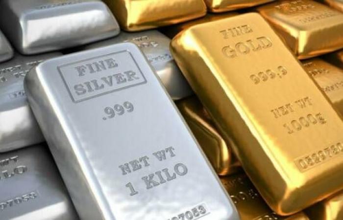 الذهب يهوي مع تضاؤل آمال إنهاء حرب إيران