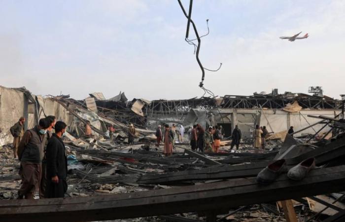 باكستان وأفغانستان تجريان محادثات في الصين لإنهاء النزاع