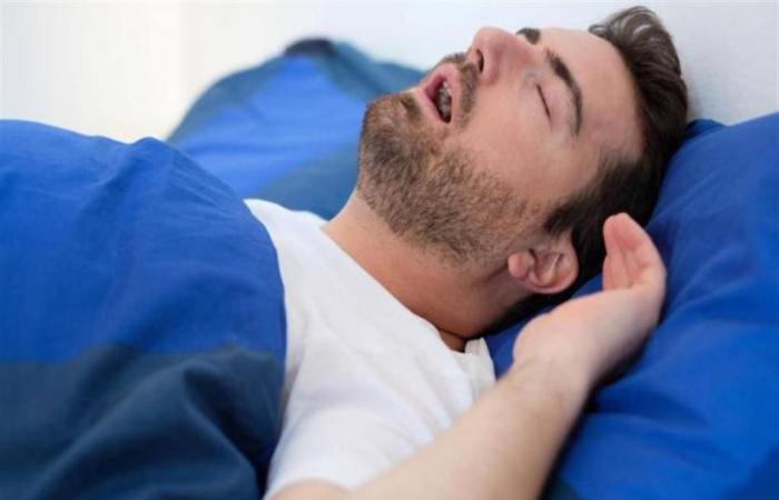 انقطاع التنفس أثناء النوم يرتبط بأمراض القلب