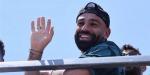 بعد فشل الاتفاق مع بشكتاش، محمد صلاح يصل إلى الرياض بشكل مفاجئ