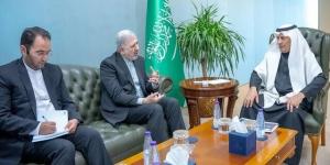 السفير
      الإيراني:
      نتطلع
      لتعزيز
      علاقاتنا
      التجارية
      بالمملكة
      وتبادل
      الوفود
      التجارية