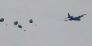 وكالة:
      إسرائيل
      تبدأ
      السماح
      بإسقاط
      المساعدات
      إلى
      غزة
      جواً
      على
      مدار
      يومين