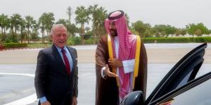 ولي
      العهد
      السعودي
      يستقبل
      ملك
      الأردن
      في
      مدينة
      نيوم