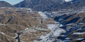 افتتاح أطول نفق في العالم لطريق سريع بالصين