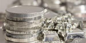 أسعار الفضة.. خسائر قياسية بأكثر من 30% في ساعات