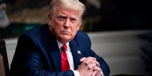 «مجانين وأغبياء».. ترامب يهاجم مشاهير عارضوا الحرب على إيران