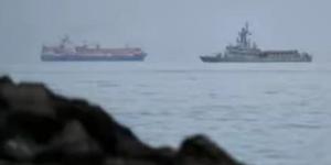 البحرية الإيرانية: مضيق هرمز مفتوح أمام السفن غير العسكرية