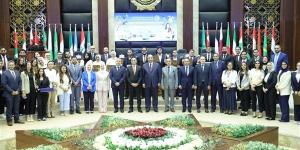 النقل الدولي بالأكاديمية العربية تنظم فعاليات نهائي مسابقة أفضل مشروع تخرج