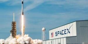 القيمة السوقية لـ"SpaceX" تهبط دون تريليوني دولار مع تراجع السهم