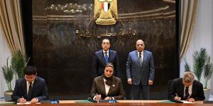 رئيس الوزراء يشهد توقيع مذكرة تفاهم لإنشاء أول مصنع لتوربينات الرياح
