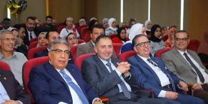 محافظا دمياط والدقهلية يشهدان مشروعات تخرج طلاب جامعة الدلتا