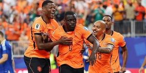 خبر مفجع يضرب نجم هولندا قبل مباراة المغرب